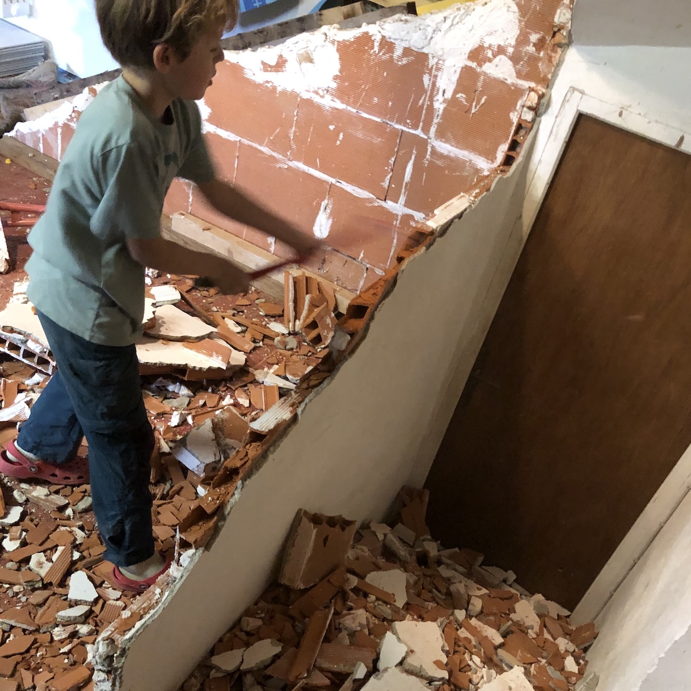 Mr. Max, tear down that wall!